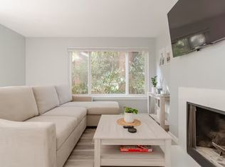 7333 47th Ave SW APT 3, Seattle, WA 98136