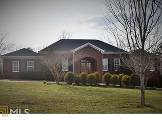 24 E Heritage Dr, Rydal, GA 30171