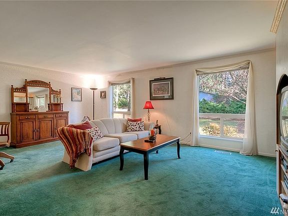 4th image of 4239 Highline Dr SE