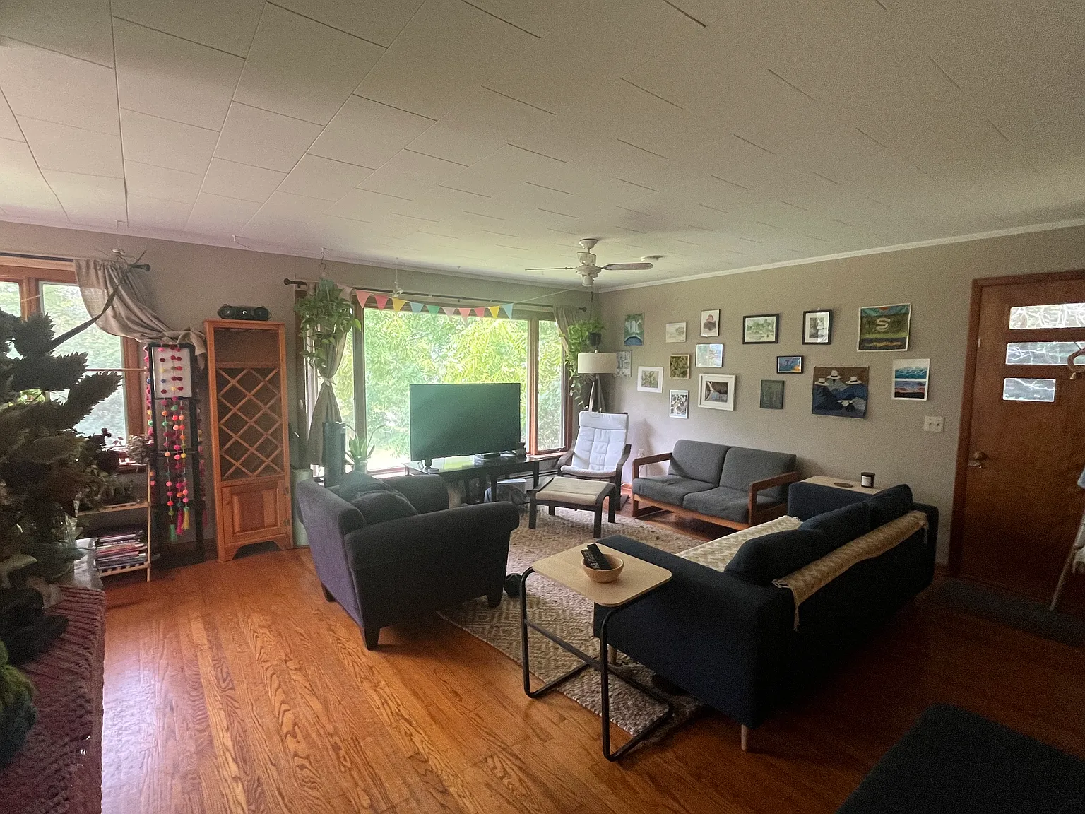 3 bed, 1500 sqft, $2,200 — Photo 2
