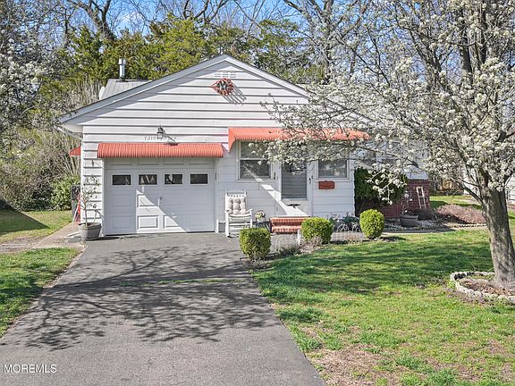 2nd image of 36 Petunia Way