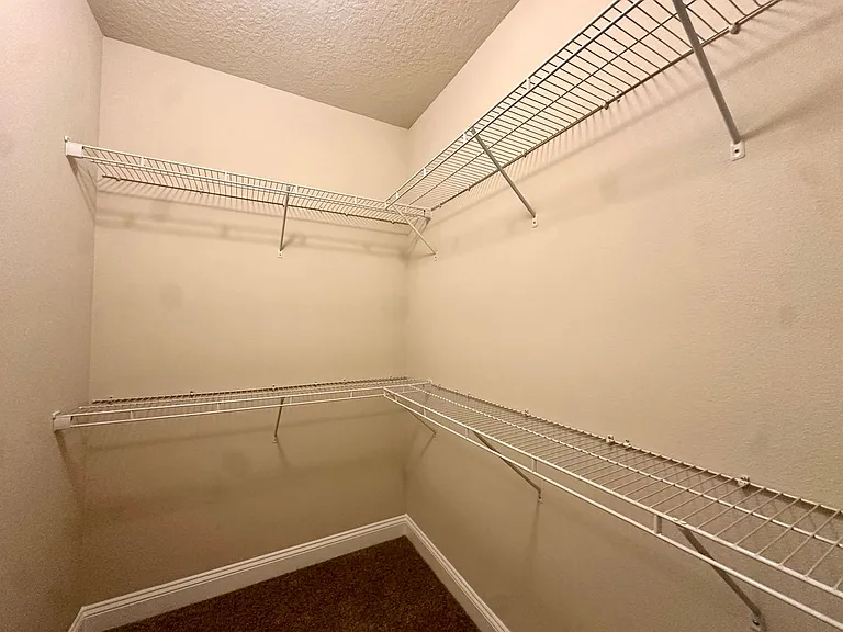 481 Shetland Dr — Photo 18