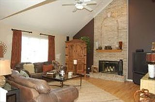 5th image of 2320 Courtland Ct
