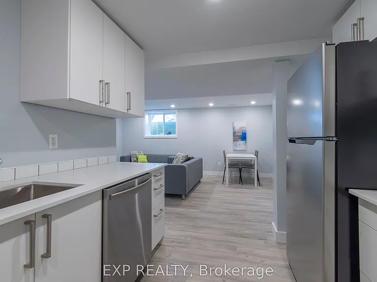 1057 Falaise Rd — Photo 7