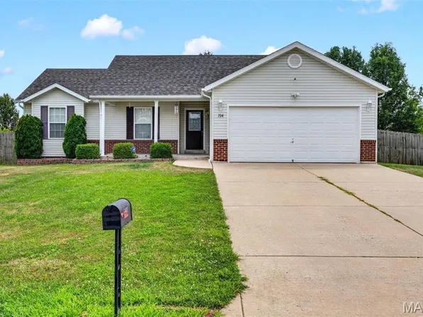 734 Warrior Pass, Warrenton, MO 63383