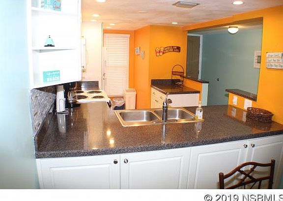 3rd image of 3801 S Atlantic Ave