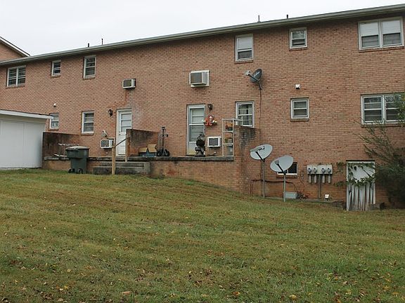 5th image of 241-267 Gray Dr