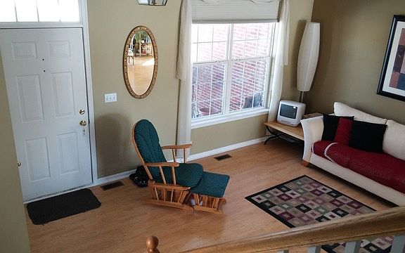 2nd image of 4910 Highwood Ln