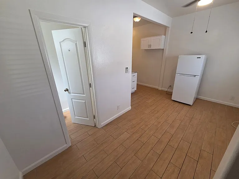 1816 S La Brea Ave #1818-3/4 — Photo 5