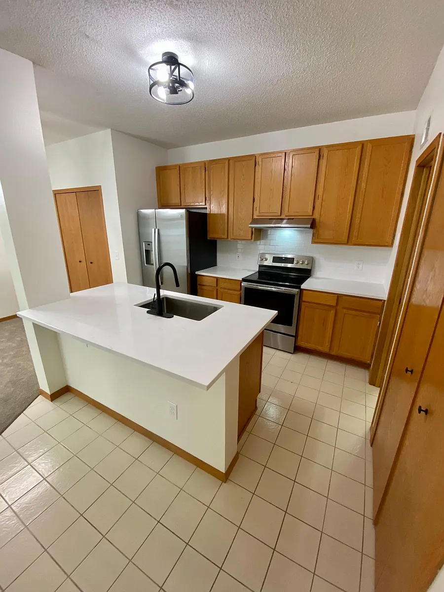 Building Photo - 2694 Mallard Dr
