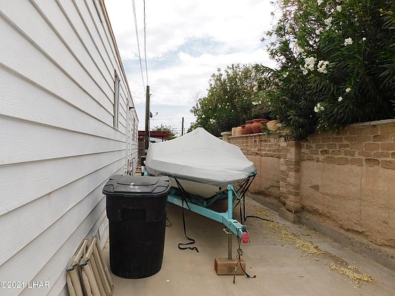 4th image of 313 N Moonlight Dr