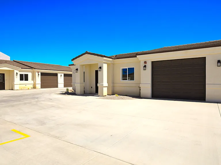 2860 Jamaica Blvd S #C-101 — Photo 4