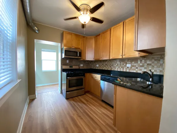 1426 W Winona St APT 2W, Chicago, IL 60640