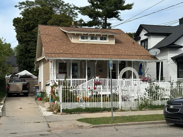 319 Griggs St SE, Grand Rapids, MI 49507