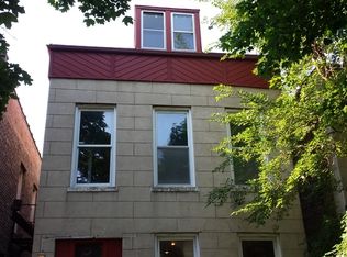 2932 W Walnut St, Chicago, IL 60612
