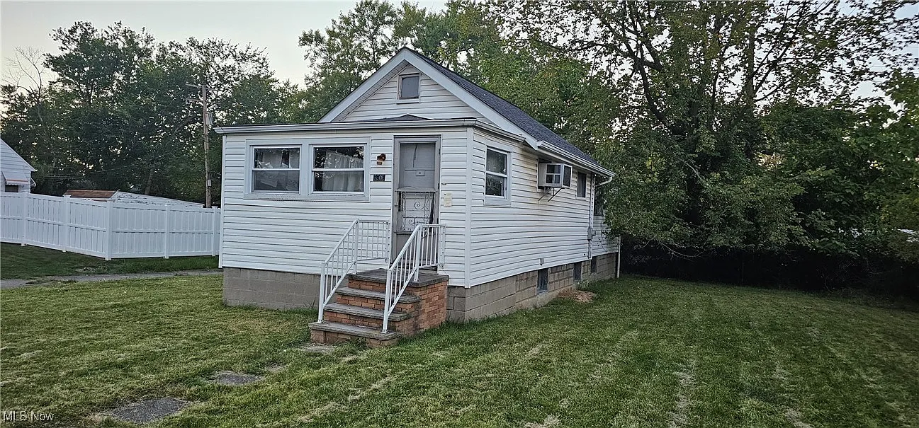 5606 Jefferson Ave photo 1