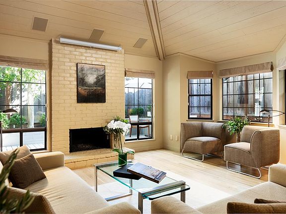 2nd image of 139 Southampton Ln #B