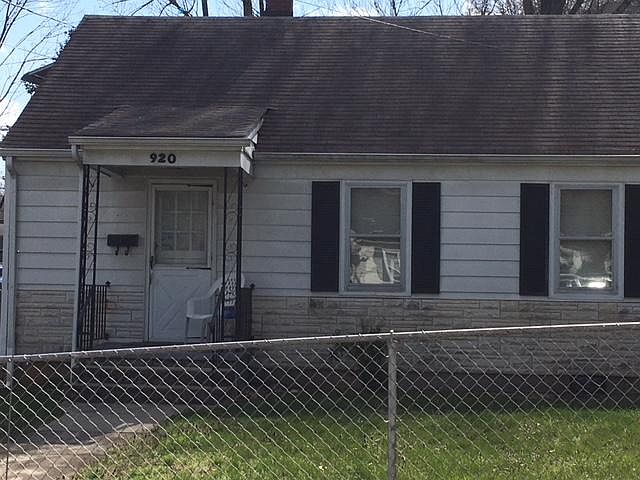 1st image of 920 Beechwood Dr SW