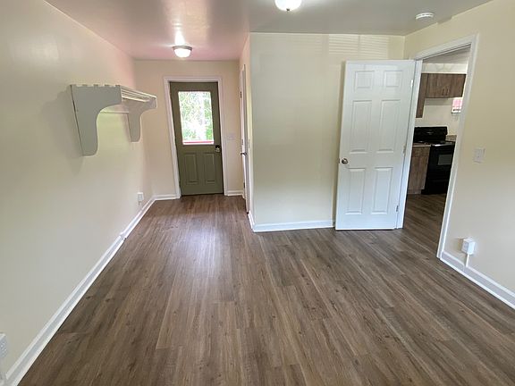 2nd image of 238-242 Genesee St #2