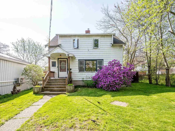 9 McFatridge Rd, Halifax, NS B3N 2R2