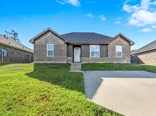 913 N Barrett Ave, Denison, TX 75020