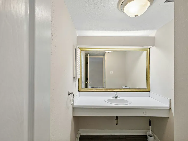 1013 Windrose Dr — Photo 15