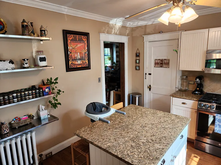 1142 E Matsonford Rd — Photo 4