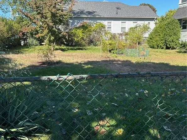 93 Armington Ave, Providence, RI 02908