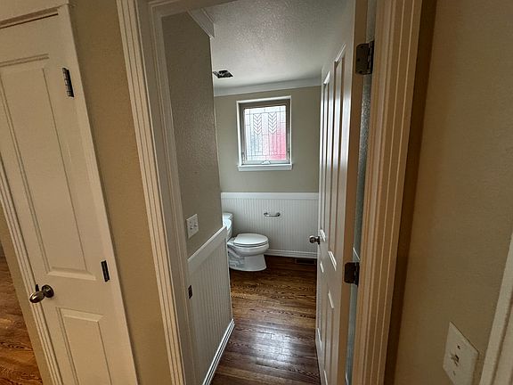 5th image of 3394 Wabash St