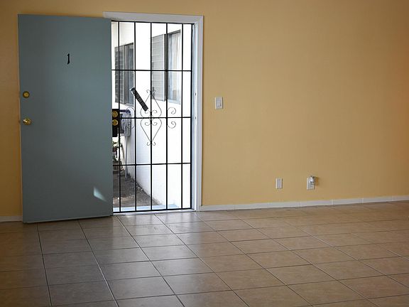 TILE FLOORING, SMOOTH WALLS, SCREEN DOOR