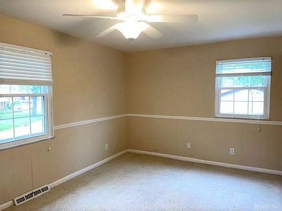 5th image of 6109 Teagarden Cir