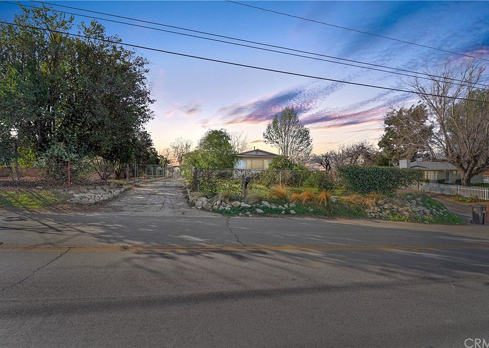 1st image of 33833 Avenue E