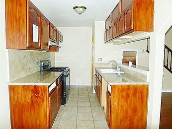 4th image of 6241 Longford Dr APT 2