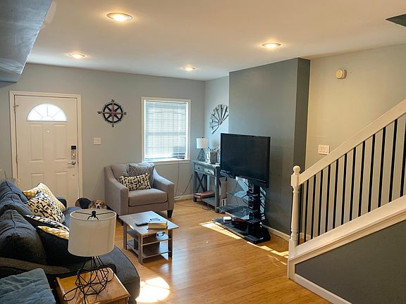 4th image of 1509 Latona St
