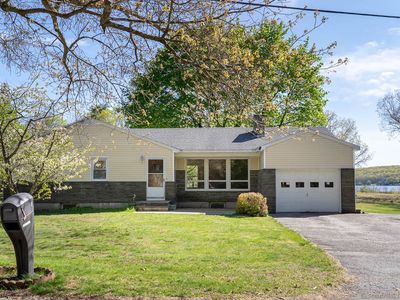 5 Mull Berry Drive, Gales Ferry, CT, 06335