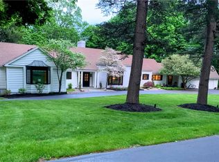 186 Knickerbocker Rd, Pittsford, NY 14534