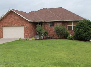 465 Uniqueville, Lampe, MO 65681