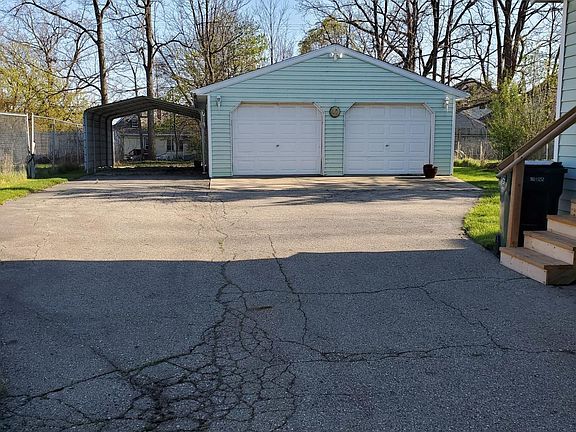 3rd image of 1311 W Hillsdale St