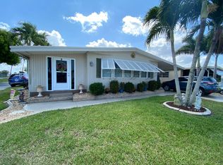14 Moa Ct, Fort Myers, FL 33912