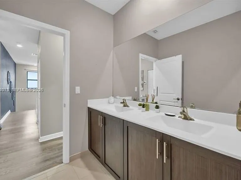 24970 SW 108th Ave #24970 — Photo 7