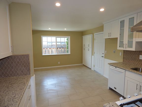 2nd image of 6835 Siesta Ct