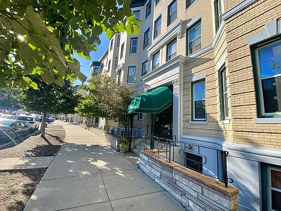 5th image of 1411 Commonwealth Ave
