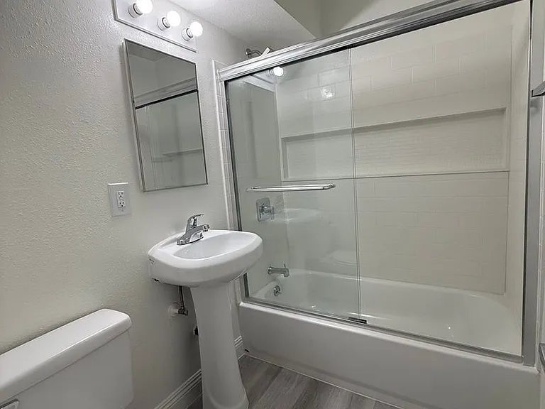 Olivewood Apartments | by Vanguard Property Group — Photo 16