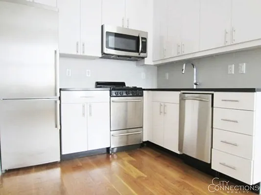 Rented by City Connections Realty | media 14