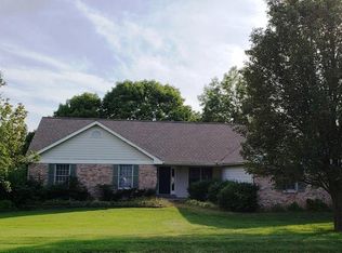 2 Finlay Flds, Ballwin, MO 63021