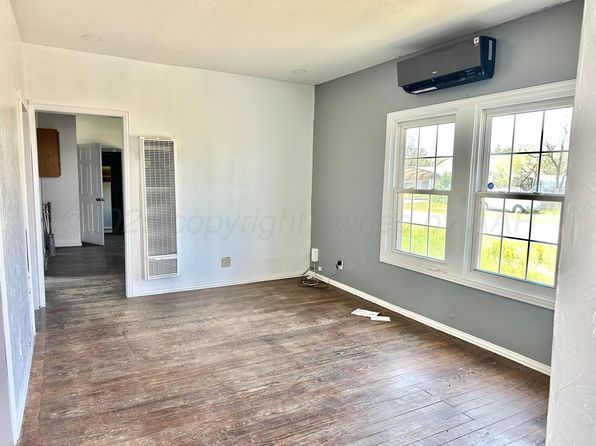 900 S Ridgeland Ave, Fritch, TX 79036