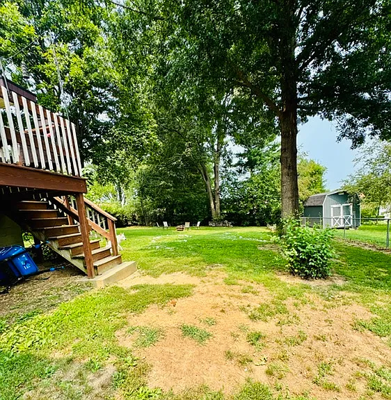 208 Surrey Rd — Photo 20
