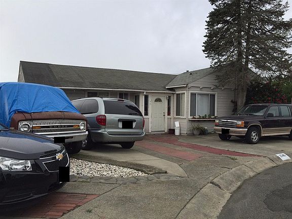 2nd image of 2740 Clarendon Ct