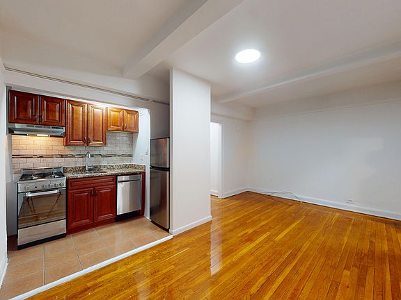 4th image of 301 E 38th St APT 5H