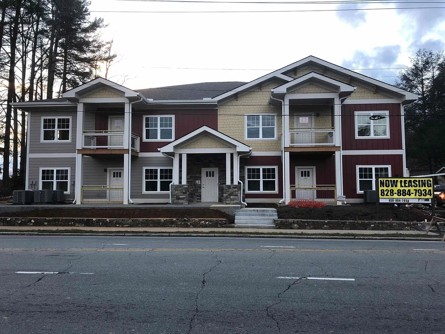 2 bed, 1044 sqft, $1,850 — Photo 1